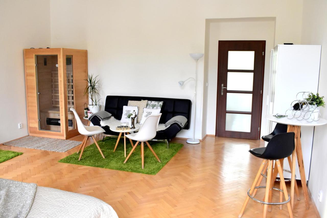 Wellness Apartments Florenc Praga Exterior foto