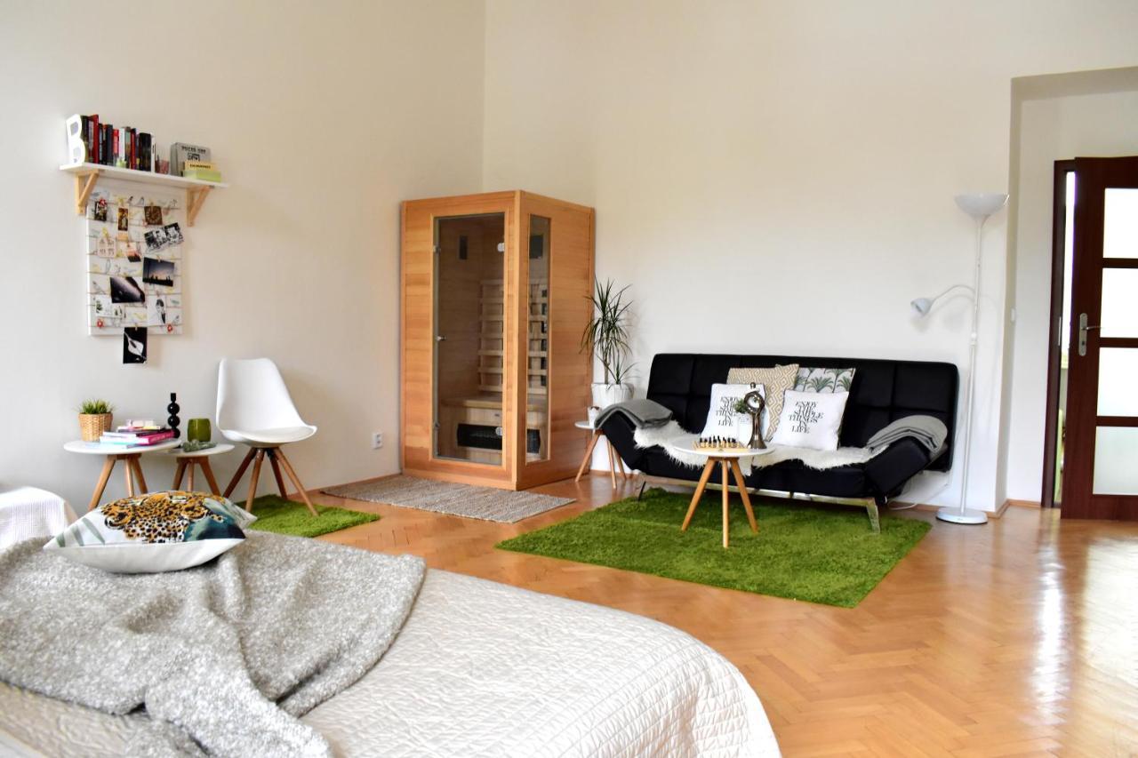 Wellness Apartments Florenc Praga Exterior foto