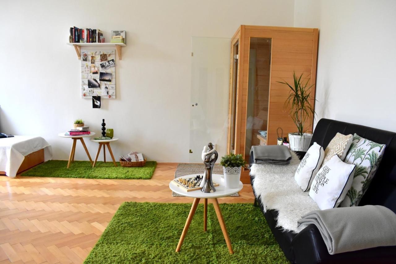 Wellness Apartments Florenc Praga Exterior foto