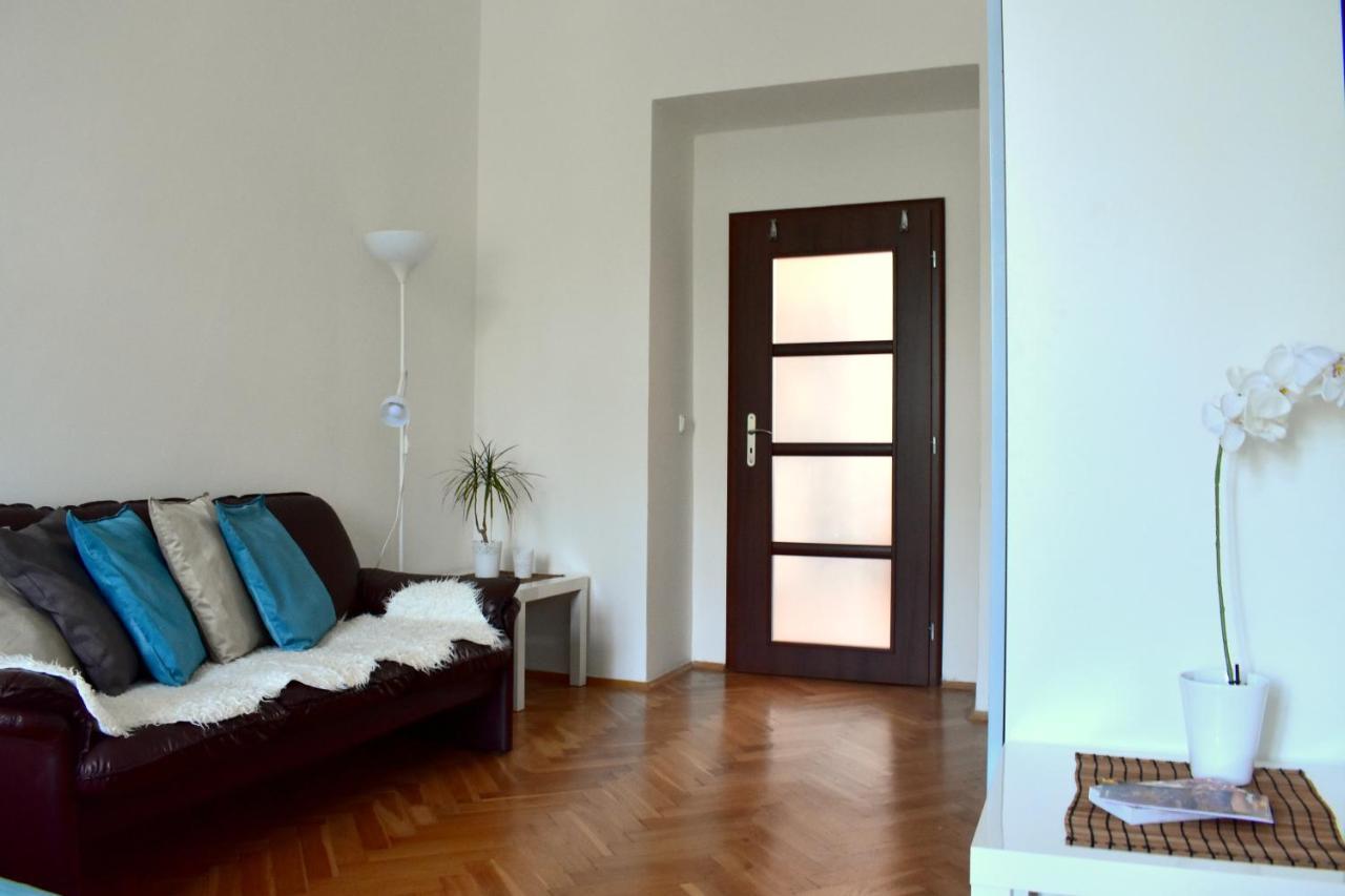 Wellness Apartments Florenc Praga Exterior foto