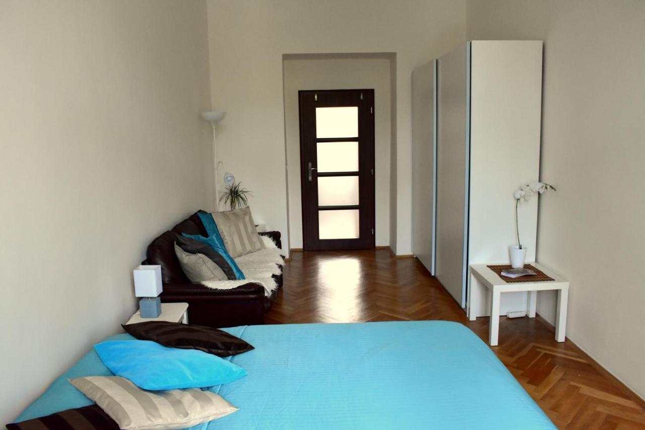 Wellness Apartments Florenc Praga Exterior foto